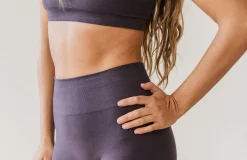 AAC Texteis SA Dova - Raisin Activewear