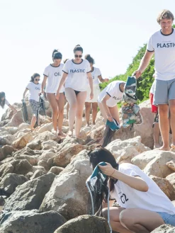 AAC Texteis SA Sale PWYL Man - Oil