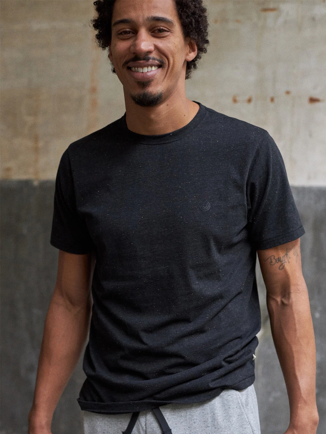 AAC Texteis SA Bird - Black Multicolour Neps T-Shirts 6 AAC Texteis SA Bird - Black Multicolour Neps T-Shirts