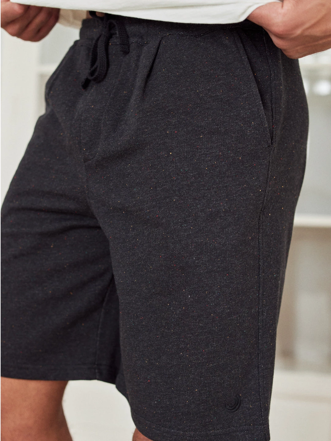 AAC Texteis SA New In Carnota - Black Multicolour Neps 7 AAC Texteis SA New In Carnota - Black Multicolour Neps