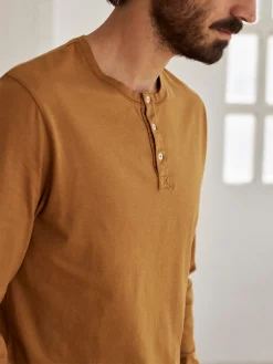 AAC Texteis SA Poveglia - Golden Brown T-Shirts