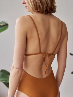 GESCELOS New In Comet - Dark Mustard