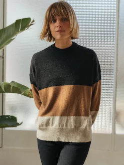 AAC Texteis SA Gorbunova - Block Colour Sale